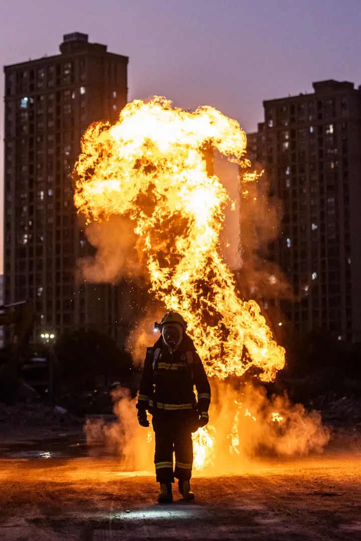 最近突然火了，不少人跟风炫耀！别学，“轻则行政拘留，重则构成犯罪”  第3张
